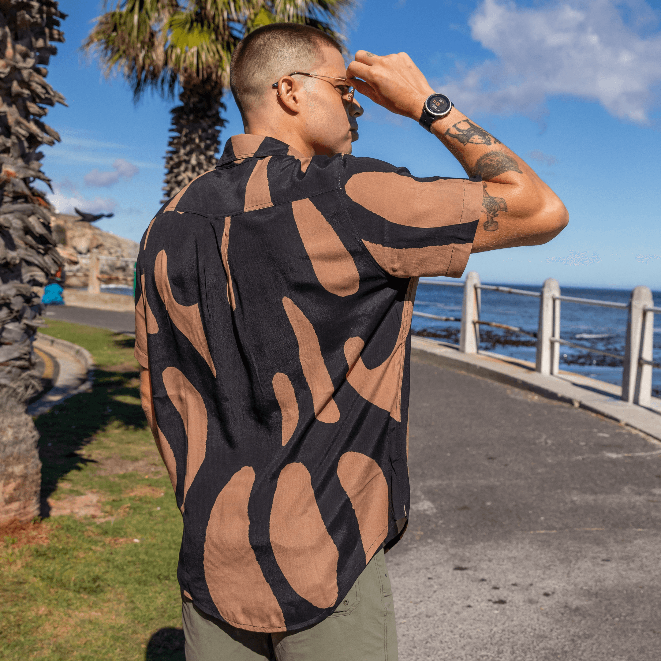 Men's Short Sleeve Shirt - Black & Brown - Strange Paradise