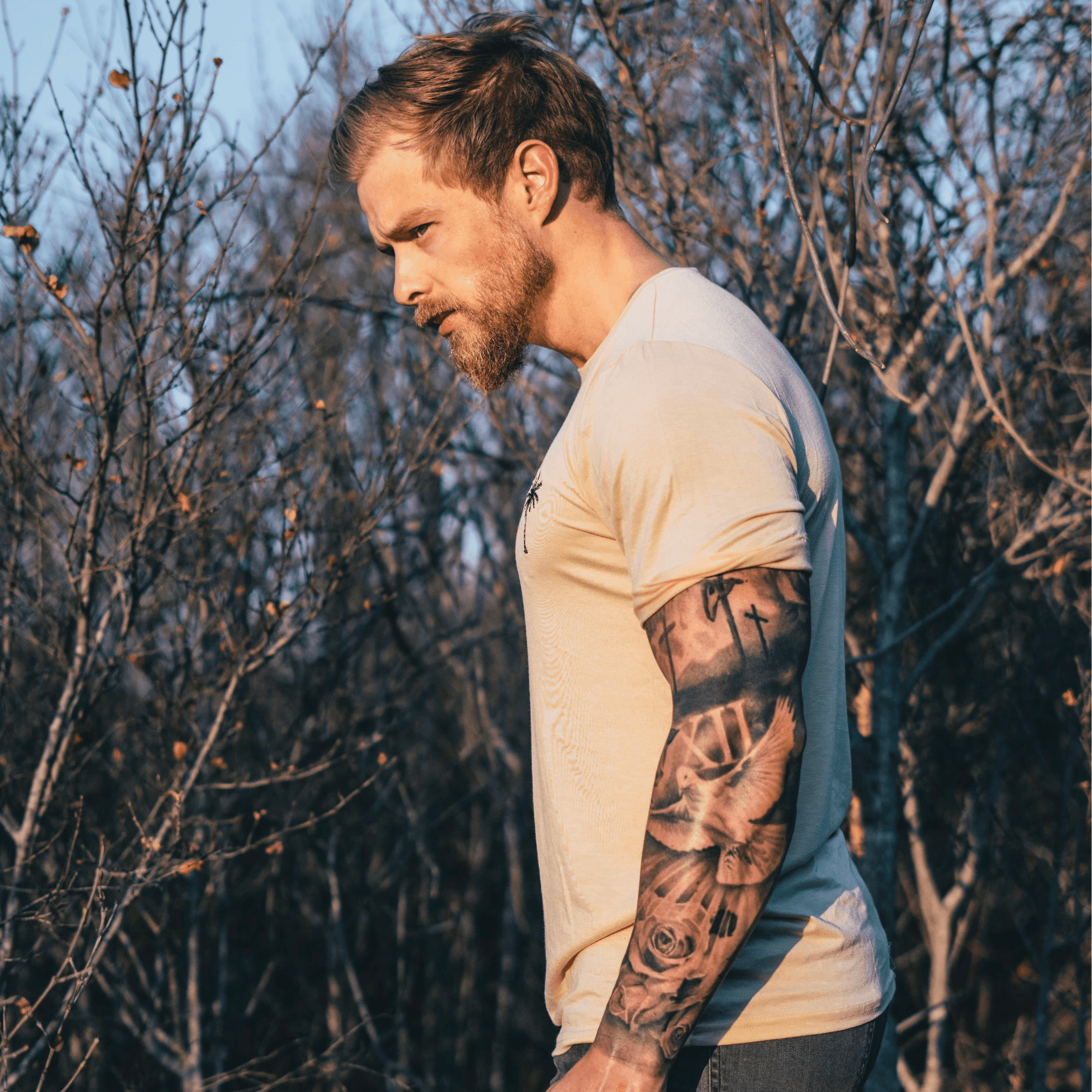 Rolled Muscle Tee - DesertStrange ParadiseStrange Paradise
Our Rolled Muscle Tees are designed for everyday wear. Our fabric delivers a product for those with a demanding and versatile lifestyle. From the workplace or gym, Rolled Muscle Tee - Desert