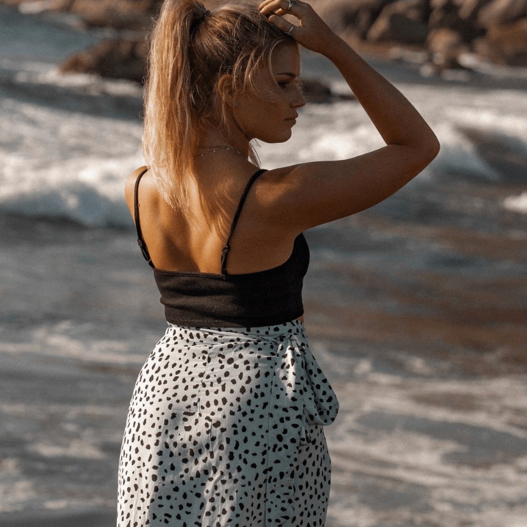 Baby Blue Leopard Print High Waisted Wrap SkirtStrange ParadiseStrange Paradise
Our ladies high waisted wrap skirts are easily paired with a crop top, and go perfectly with a pair of sneakers or casual slops.Our skirts are adjustable and versatBaby Blue Leopard Print High Waisted Wrap Skirt