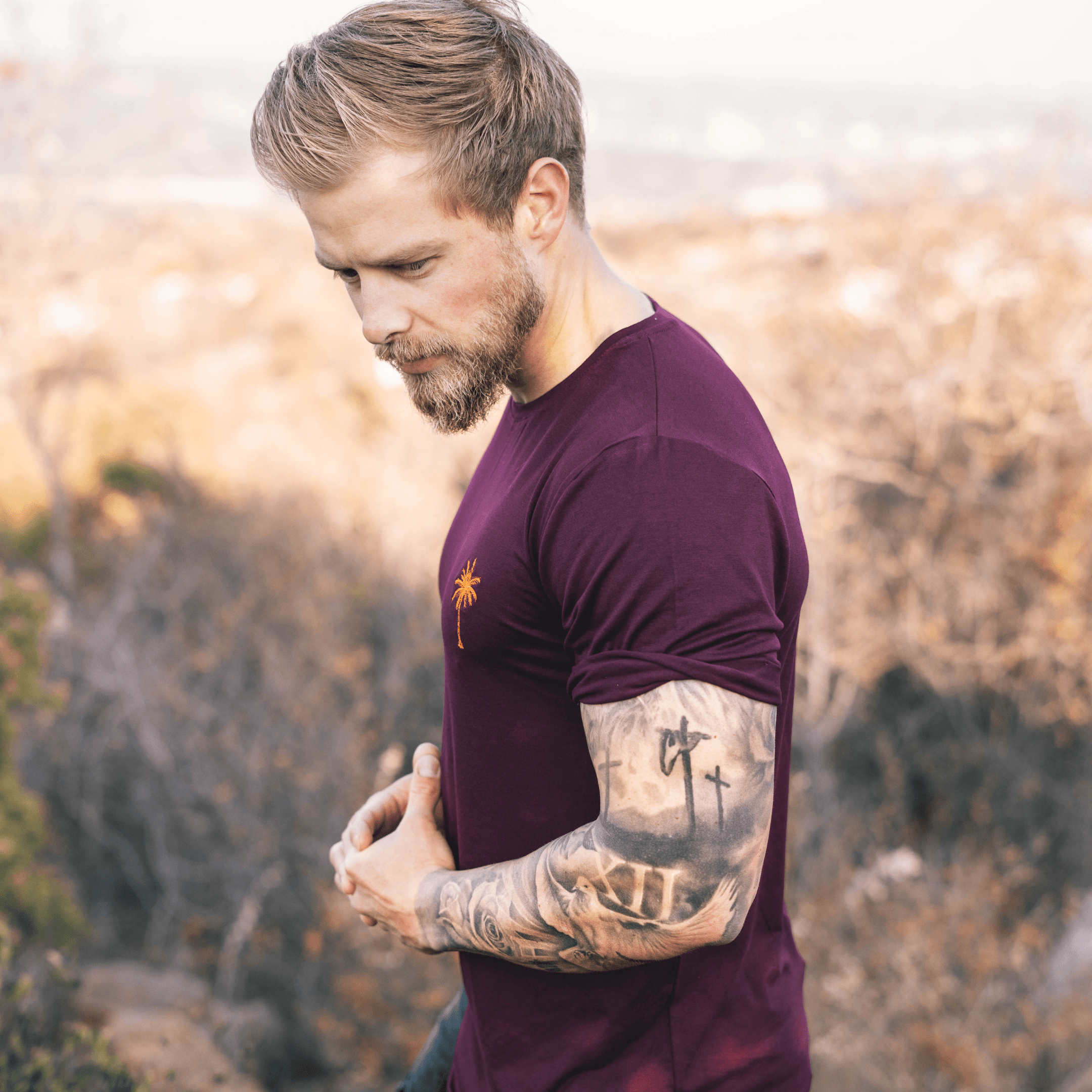 Rolled Muscle Tee - BurgundyStrange ParadiseStrange ParadiseOur Rolled Muscle Tees are designed for everyday wear. Our fabric delivers a product for those with a demanding and versatile lifestyle. From the workplace or gym, tRolled Muscle Tee - Burgundy