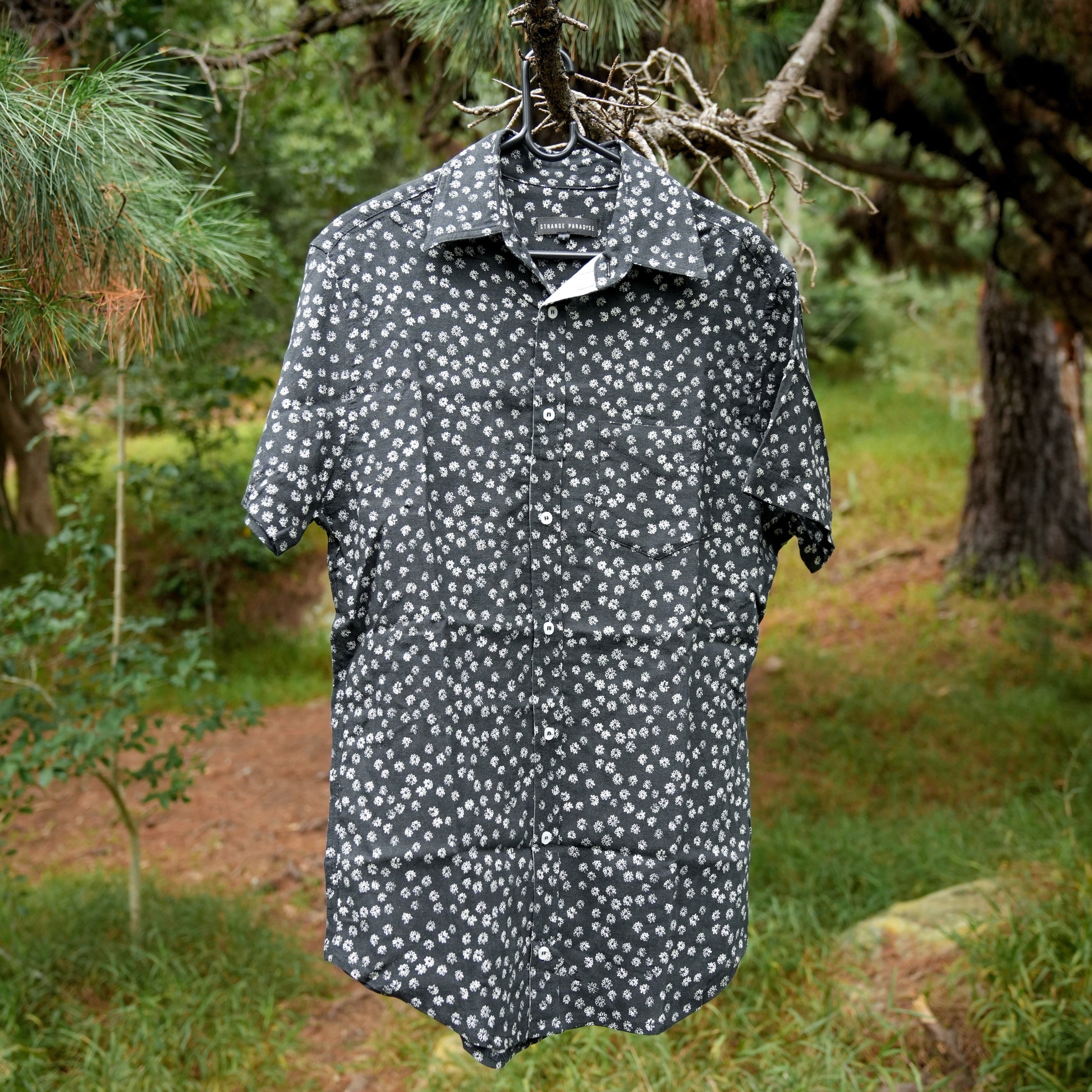 Men's Short Sleeve Shirt - Pushing Up Daisies - Strange Paradise